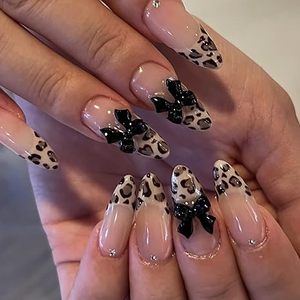 <span class=keywords><strong>Uñas</strong></span> Postizas Coloridas con Estampado de Leopardo, Puntos Rosas, Azules y Morados sobre Base Transparente, Divertido Estampado <span class=keywords><strong>Animal</strong></span> con Diseño Clásico - Product Image 3