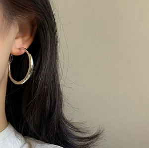 <span class=keywords><strong>Pendientes</strong></span> de Aro Geométricos Minimalistas de Hierro Electrochapado, Diseño de Nicho de Alta Gama, Joyería Sencilla para Mujer, Modelo al por Mayor - Product Image 5