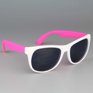 Lunettes de soleil unisexes pour enfants ALPSTREE FW6343, cadeau promotionnel, carrées, UV400, cadre mat bicolore néon, publicité OEM personnalisée - Product Image 4