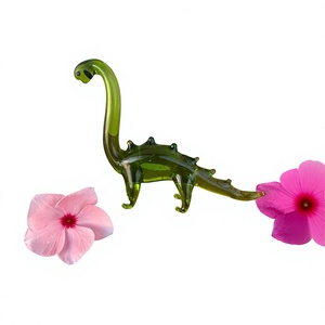 Figurine de dinosaure en verre soufflé vert, décoration animale artisanale en verre soufflé, design artistique - Product Image 1