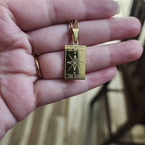 Collar con Tarjeta de Tarot Reversible de la Estrella de la Sacerdotisa, Cristal de Luz de Luna, Acero Inoxidable Antideslustre, Joyería de Afirmación para Mujer - Product Image 4