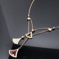 Cadena de suéter de doble capa con borlas, nácar blanco, ágata roja y diseño en forma de abanico, serie de cadenas para clavícula