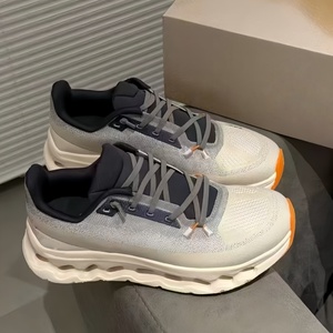 Chaussures de marche décontractées pour hommes, confortables et respirantes, de haute qualité, en mesh, antidérapantes, style sport, design tendance. - Product Image 4