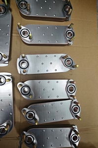 6D14 6D15 6D16 Motorölkühler-Kern ME0774442 ME132142 ME034573 für LKW-Motor (6D16, 6D16T) - Product Image 6