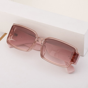 Lunettes de soleil carrées de style européen personnalisées, UV400, unisexe, verres en PC, tendance Instagram, protection solaire, emballage en boîte - Product Image 1