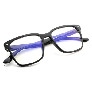 Lunettes d'ordinateur anti-lumière bleue de haute qualité, monture carrée large en TR90, protection oculaire anti-radiation - Product Image 1