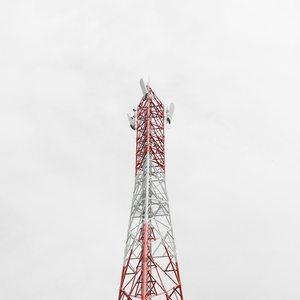 Tháp tín hiệu vệ tinh 4 chân cho viễn thông BT Internet điện thoại di động góc thép phụ kiện có thể truy cập tháp truyền thông - Product Image 1