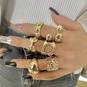 Moederdag Groothandel Goedkope Chunky Gladde Vingerringen Koper Met 18K Verguld Aanslag Gratis Sieraden Ringen Set Vrouwen Luxe