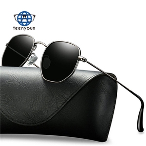 Lunettes <span class=keywords><strong>de</strong></span> soleil polarisées carrées Teenyoun 2023 Nouveauté pour hommes et femmes, verres <span class=keywords><strong>miroir</strong></span> polygonales <span class=keywords><strong>de</strong></span> haute qualité, personnalisables pour le cyclisme - Product Image 3