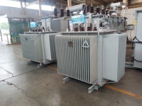 Transformateur triphasé à bain d'huile à faible perte 430KVA 500KVA 10KV-35KV, vente directe usine, équipement de fabrication de transformateurs