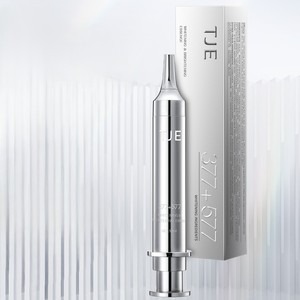 Líquido Facial Blanqueador e Iluminador con Hidratación Duradera, Atenúa Manchas Oscuras y Combate la Oxidación - Product Image 1