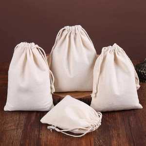Bolsa de Regalo con Cordón de Lona de Algodón Natural Reciclable con Logotipo Personalizado para Zapatos, Ropa y Calcetines - Product Image 1