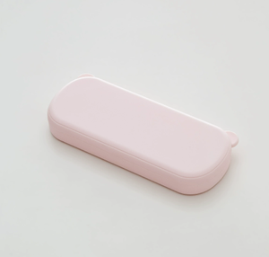 Étui à crayons en plastique rose, boîte de rangement rectangulaire avec couvercle à boucle pour l'école et le bureau - Product Image 1