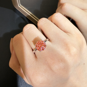 Eleganter 18K Weißgold-Ring mit 2,93 Karat Rund Brillant Geschliffenem Rosa Labor-Diamanten - Product Image 1