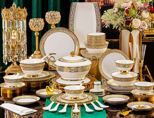 Set Peralatan Makan Keramik Mewah Berlapis Emas Buatan Tangan Jingdezhen 60 Buah untuk Keluarga Sepuluh Orang Set Peralatan Makan Porselen Tulang - Product Image 1