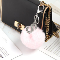 Porte-clés boule de fourrure personnalisé 26 lettres anglaises Nouveau design de porte-clés boule de fourrure de lapin Rex artificiel Porte-clés sac pendentif lettre en peluche