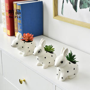 Pot de fleurs en forme d'animal, nouveau style, pot de fleurs en forme de lapin, motif à pois noirs - Product Image 4