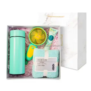 Temperature display vacuum flask + hand cream + towel + fan wholesale gift items for ceremony 15th guest gift airbnb welcome kit