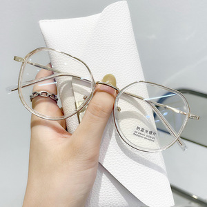 แว่นตา Xsy กรองแสงสีฟ้า กรอบสี่เหลี่ยมเต็มกรอบ รุ่น Unisex เลนส์อะคริลิค 2038 - Product Image 4