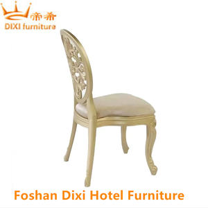 Venta al por mayor de sillas de resina de plástico dorado para bodas, sillas reales para eventos, fiestas, banquetes, bodas, sillas europeas - Product Image 4