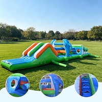 Petite piste d'obstacles gonflable pour enfants et adultes, idéale pour les fêtes commerciales et les courses en plein air
