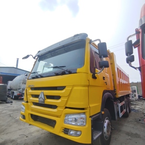 Sinotruk Howo371 6x4 Camión Volquete con Transmisión Manual, 10-12 Ruedas, 31-40T, 351-450hp, Diésel Euro3, Volante a la Izquierda, Mediano, Usado para Minería - Product Image 3