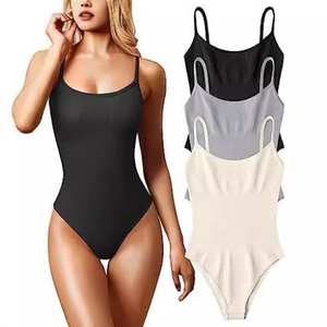 Body tendance à fines bretelles avec taille haute, panneaux latéraux sans couture et texture côtelée, idéal pour porter en superposition ou seul - Product Image 6