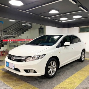 Gebruikte auto's 2013 voor Honda Civic 1.8L Sedan Handgeschakeld Benzine Linksgestuurd Compact Tweedehands Auto Goedkope Auto Lage Prijs - Product Image 1