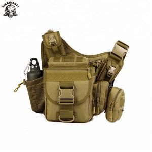 Sacs à bandoulière tactiques, sacs de poitrine pour appareil photo, sacs de randonnée pour hommes - Product Image 1