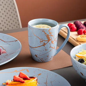 Juego de Vajilla de Lujo, Color Azul Claro con Líneas Doradas, Material de Porcelana Sostenible, Seguro, Incluye Tazas para Bodas y Restaurantes - Product Image 3