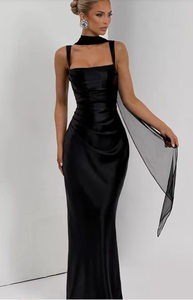 Robe longue élégante en satin pour femme, col ras du cou, sans manches, ajustée, ourlet droit, pour occasions formelles, avec superposition transparente - Product Image 2