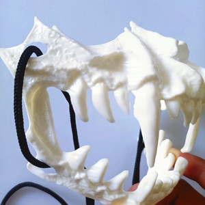 Masque de loup-garou noir en plastique, accessoire de costume d'Halloween, accessoire de fête effrayant - Product Image 3