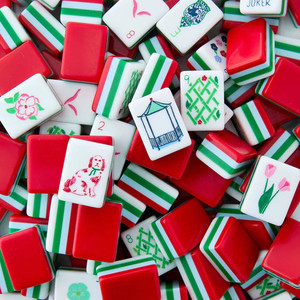 Christmas Red Acrylic 4-layer American Mahjong Tiles 160 Pieces Made in China - Product Image 2