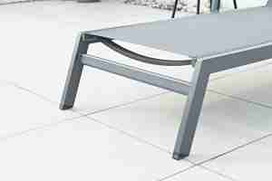 Chaise longue moderne en aluminium de qualité supérieure pour l'extérieur, idéale pour les terrasses de piscine, les villas de luxe et les hôtels. - Product Image 5