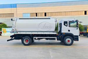 Custom DFAC sewage <b>suction</b> truck for Scania: custom paint,oil-circulating vacuum <b>pump</b> with extra secondary anti-overflow valve. - Product Image 2