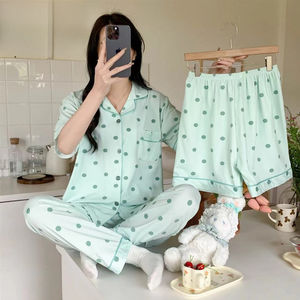 Pigiama con struttura allungata per l'esportazione in primavera e autunno. È un dolce e grazioso cardigan da donna per un look casual. - Product Image 4