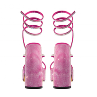 Sandales pour femmes avec strass en cristal Talons bloqués pour femmes et Aldies Prix de gros en usine Taille américaine 5 à 15