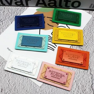 Tùy chỉnh quần Jean màu đen quần áo <span class=keywords><strong>tag</strong></span> với da kim loại nhận dạng có thể giặt cao su tùy chỉnh Nhãn da - Product Image 3