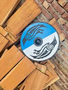 Bouclier Viking en bois sculpté à la main, fabrication industrielle OEM, bricolage, taille et couleur personnalisables, robuste, design médiéval, camping en plein air - Product Image 2