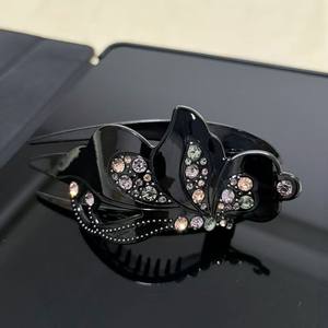 กิ๊บติดผมรูป<span class=keywords><strong>หางนกยูง</strong></span>ประดับเพชรแบบเกาหลี กิ๊บปากเป็ดสำหรับเกล้าผมด้านหลังศีรษะ ขายส่งจำนวนมาก กิ๊บพลาสติกทนทาน - Product Image 3