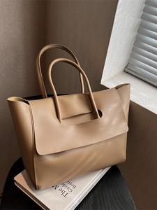 <span class=keywords><strong>Sac</strong></span> fourre-tout en PU de couleur unie pour femmes <span class=keywords><strong>sac</strong></span> à main couvert sans fermeture à glissière grand <span class=keywords><strong>sac</strong></span> à bandoulière ouvert grande capacité facile à transporter <span class=keywords><strong>sac</strong></span> de bureau de voyage - Product Image 4