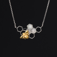 Colliers pendentifs en nid d'abeille et en forme d'abeille Rosaeflora "Le cadeau de la vie" en argent sterling 925 véritable, coquille naturelle, bijoux fins