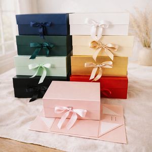 Offre Chaude Vente en Gros Boîte Cadeau en Carton Pliante à Couvercle Magnétique avec Logo Personnalisé, Boîtes en Papier pour Vêtements, Perruques, Chapeaux, Cosmétiques - Product Image 2