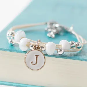 Pulsera ajustable de pareja romántica de fábrica, hermosa pulsera de cuentas de cerámica, pulsera significativa de 26 letras, regalos para mujeres y hombres