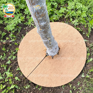 แผ่นคลุมด้วยหญ้ามะพร้าวธรรมชาติติดตั้งบนฟาร์มเพื่อป้องกันต้นไม้ - Product Image 1