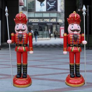 Vente en gros de dessin animé <span class=keywords><strong>Casse</strong></span>-<span class=keywords><strong>Noisette</strong></span> Sculpture FRP Peint Personnages pour centre commercial Hôtel Entrée Résine Soldats Bienvenue Décoration - Product Image 5