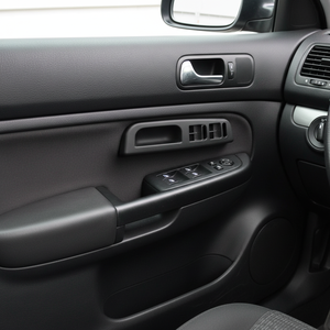 Manija de Puerta Delantera Izquierda Negra para Golf IV Bora 9806 y Passat 9705, Excelente Calidad - Product Image 3