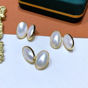 Pendientes de perlas ovaladas de gran marca, marco dorado, tamaño grande, joyería elegante de estilo francés para mujer - Product Image 1