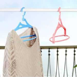 Colgadores de ropa de plástico con diseño de nube, creativos y antideslizantes, percheros y tendederos de ropa que no dejan marcas - Product Image 1