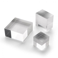 Blocs Acryliques Massifs Transparents Personnalisés, Bases Présentoirs en Perspex Lucite, Cubes Acryliques Cristal Transparents, Rehausseurs de Présentation
